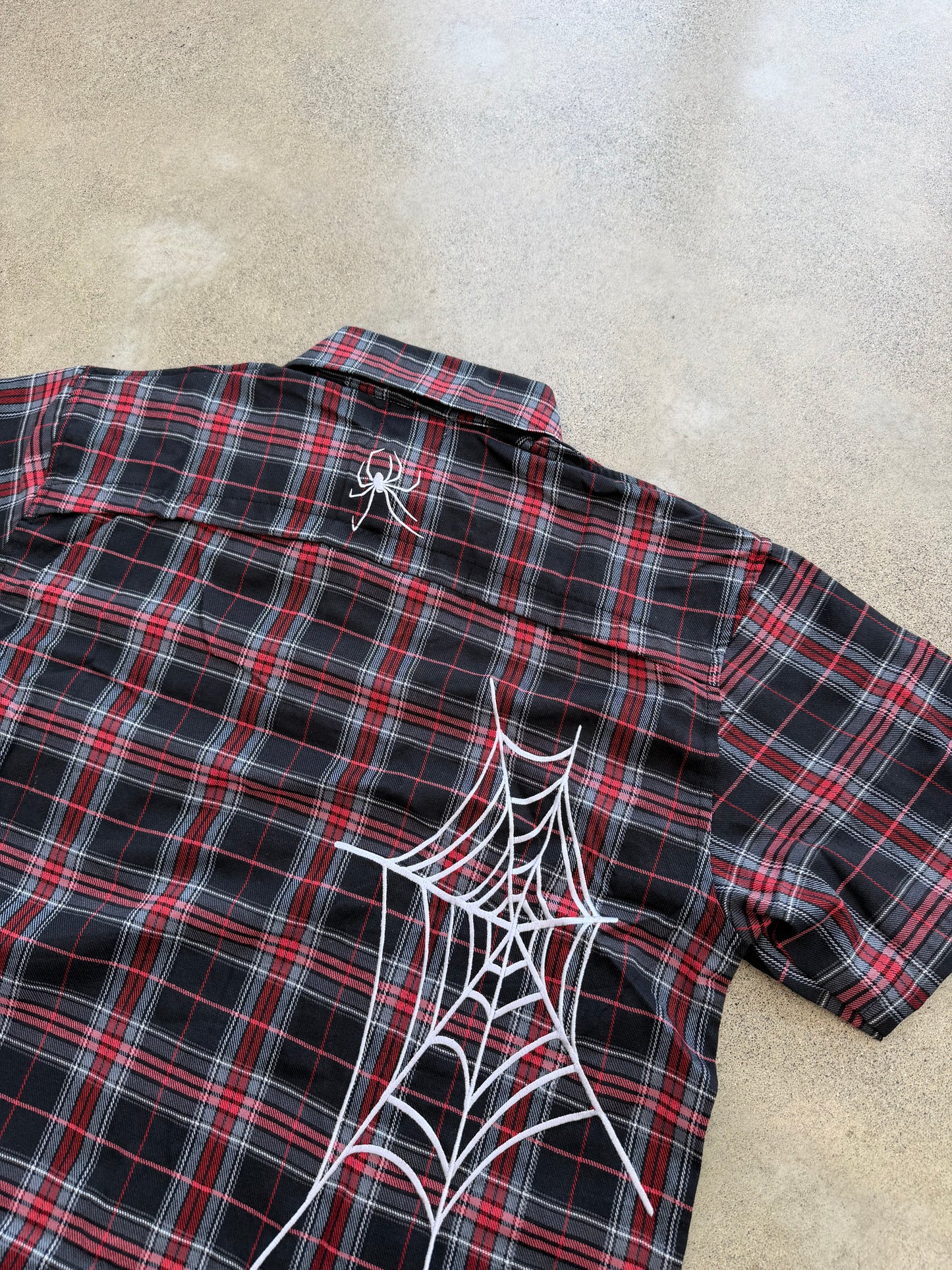 Widow Button Up