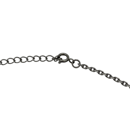 Webstate chain detail close-up - skate streetwear metal chain accessory
