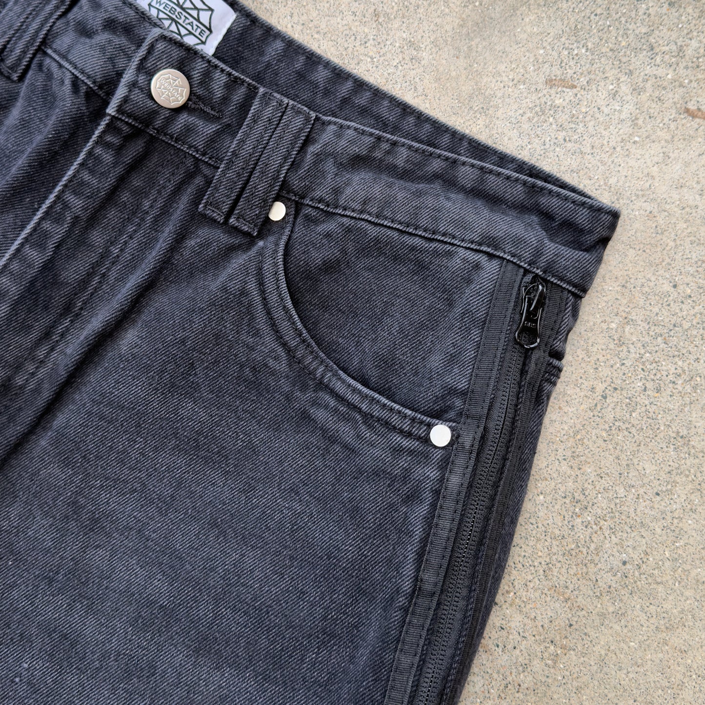 Airflow Denims Black